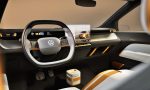 “No es un teléfono, es un coche”: el elemento clave que vuelve a los automóviles