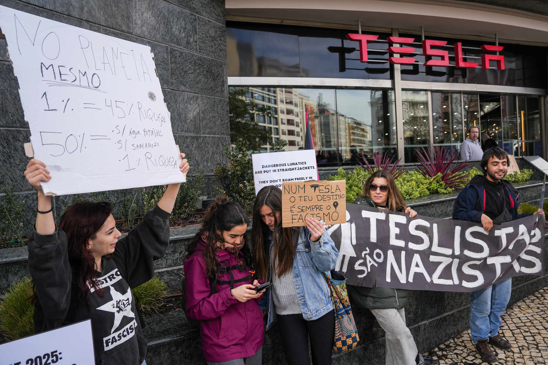 Protestas Tesla
