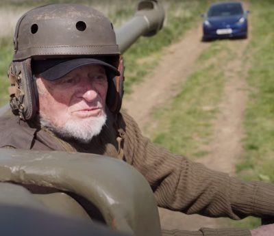 Tanque contra Tesla